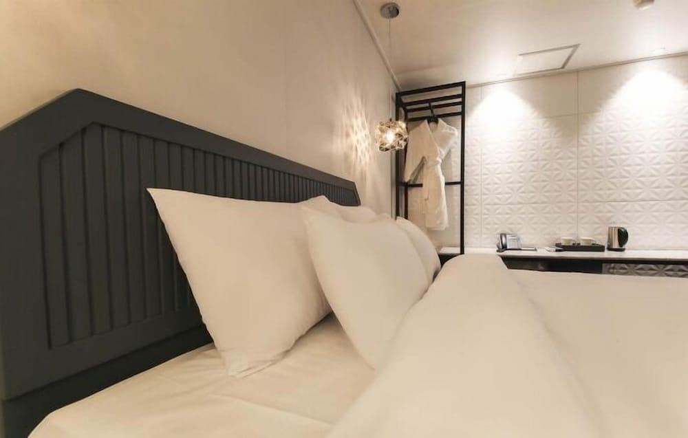 Deluxe Double Room photo 2