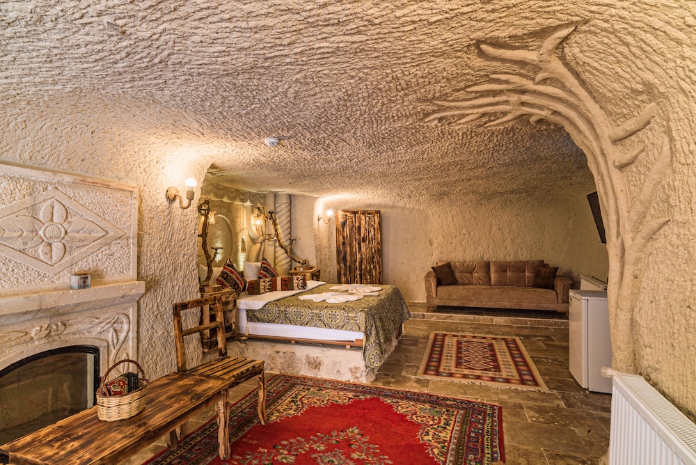 Honeymoon Room (Alesta) - Photo 48