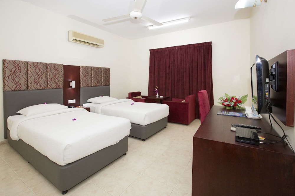 Standard Room, 2 Twin Beds - Photo 1
