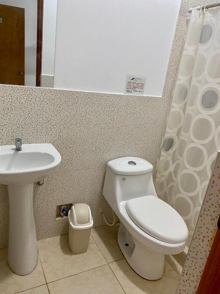 Standard Twin Room photo 2