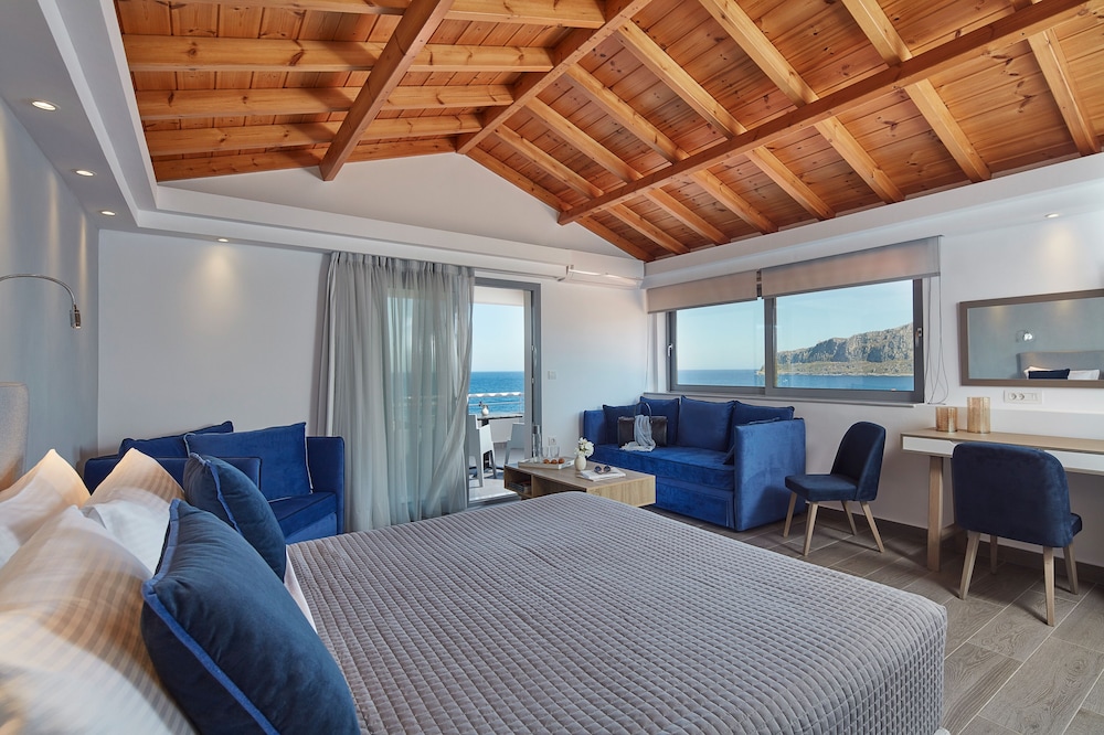 Signature Suite, Sea View photo 1