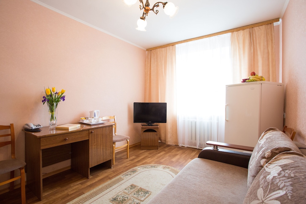 Standard Triple Family Room photo 1
