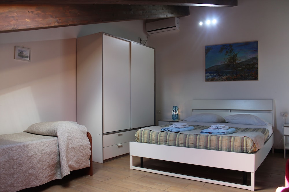 Comfort Room photo 2