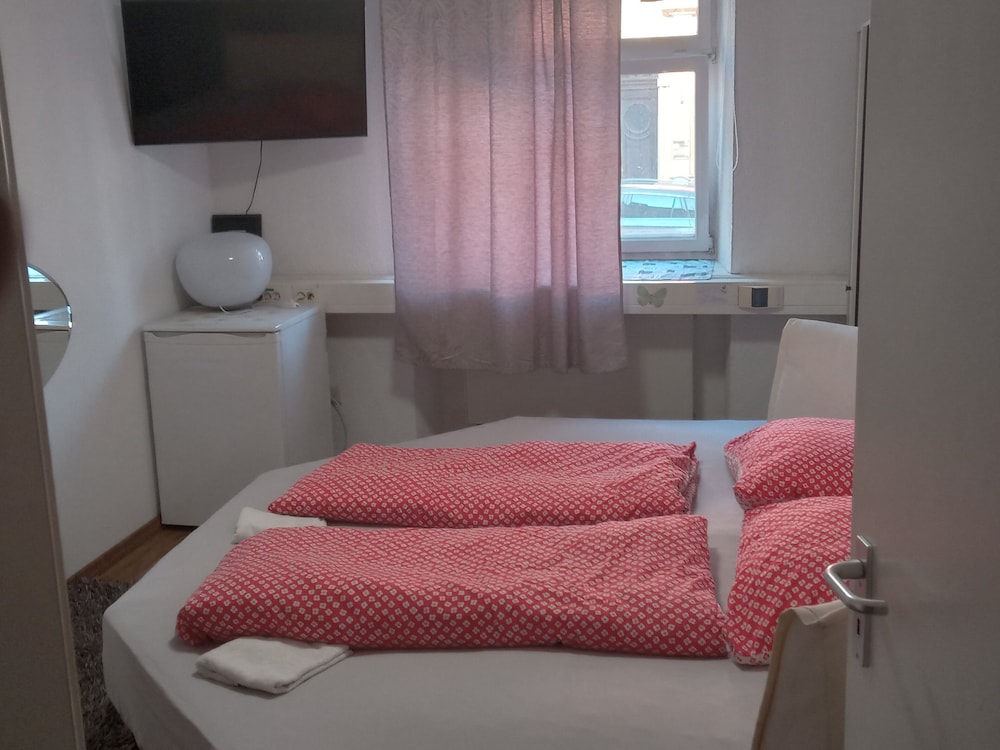 Γοητευτικό διαμέρισμα 4 υπνοδωματίων στο Λουντβιγκσμπουργκ με κεντρική θέρμανση, Φωτογραφία 2