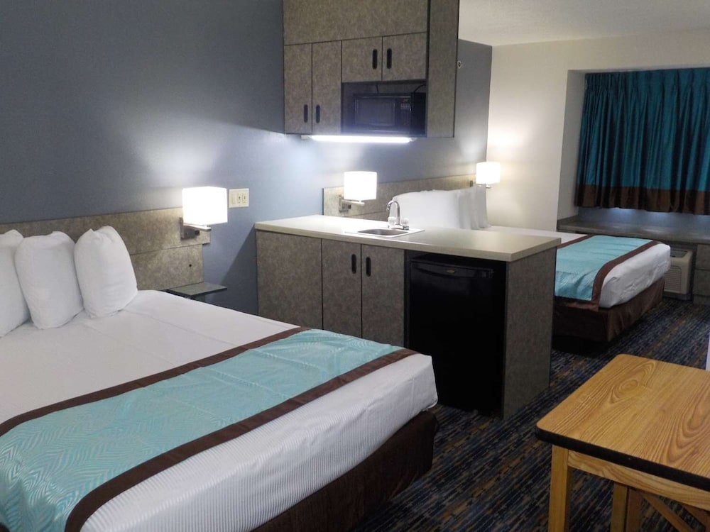 Suite,  2 Queen Beds, Non Smoking, Refrigerator & Microwave photo 1