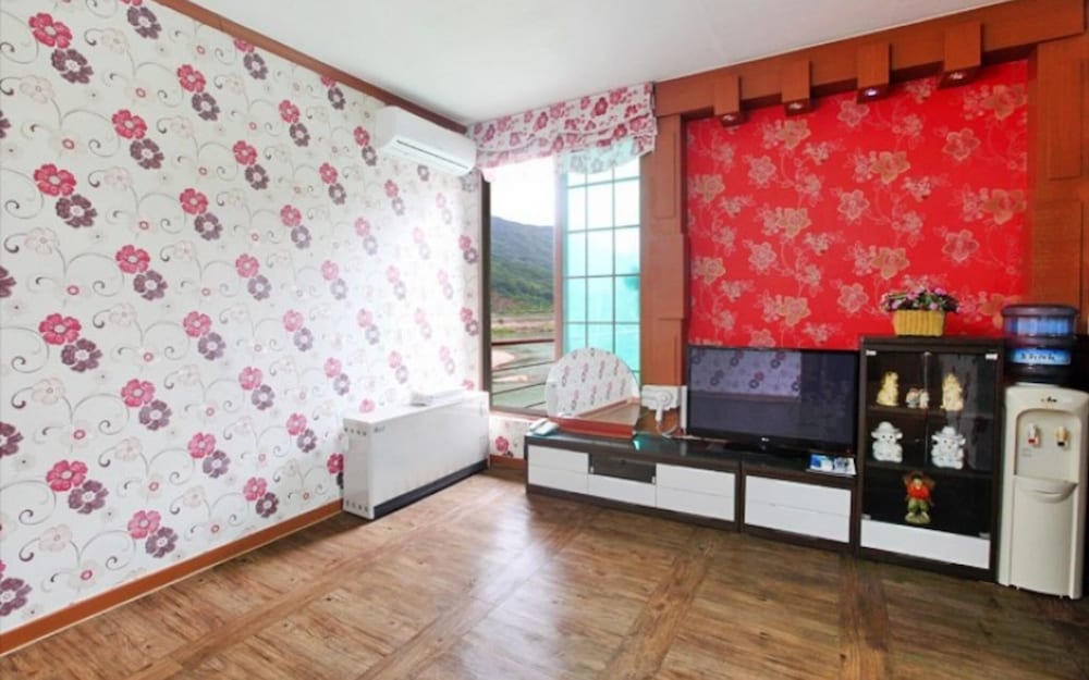 Room (Plum Blossom (Main Building 2nd Floor)