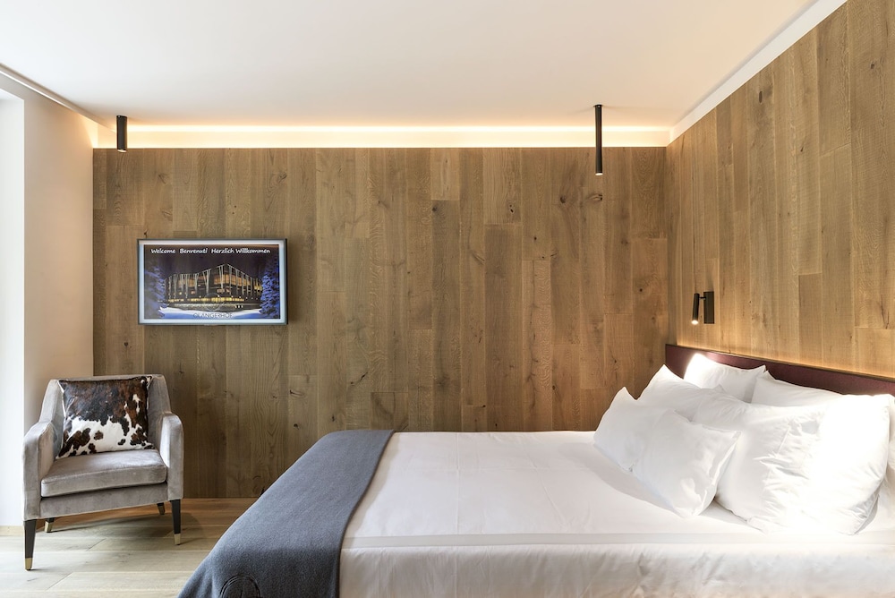 Standard Double or Twin Room, Balcony photo 1