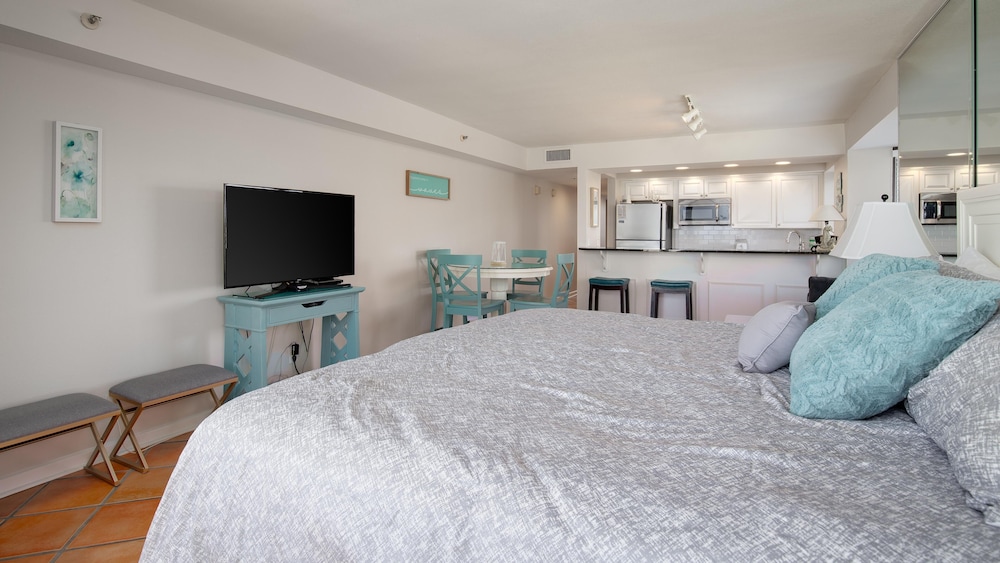 Condo, Multiple Beds (Beachside Two 4246) photo 3