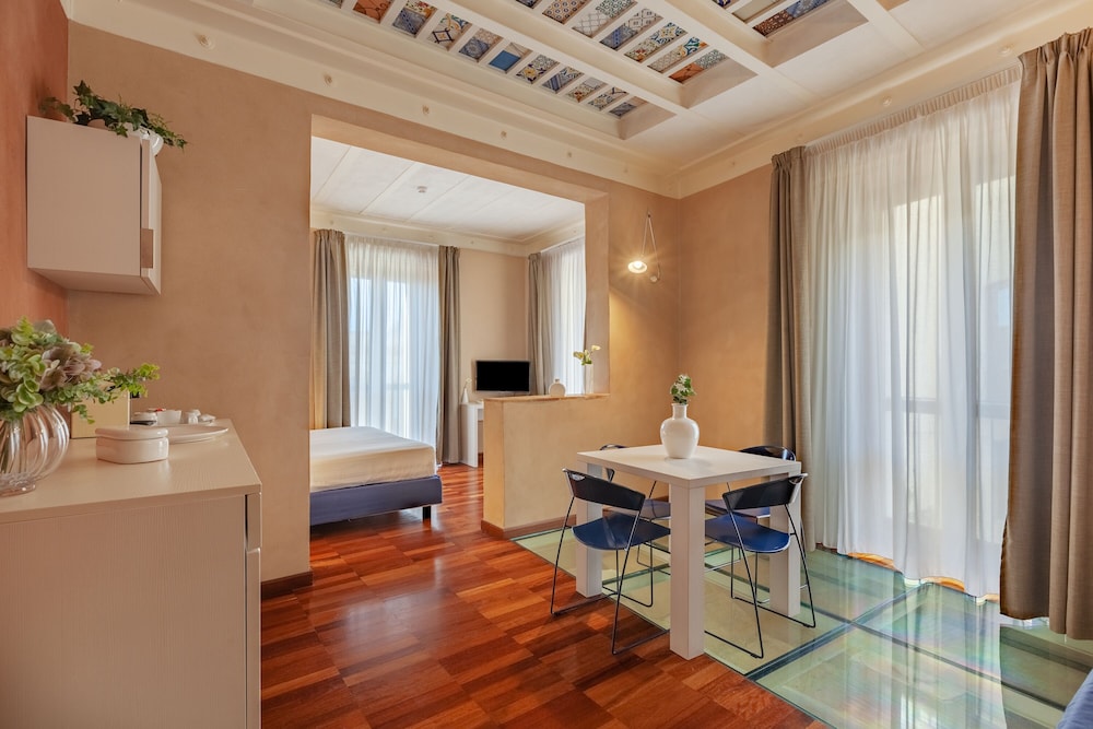 Junior Studio, 1 Bedroom, City View