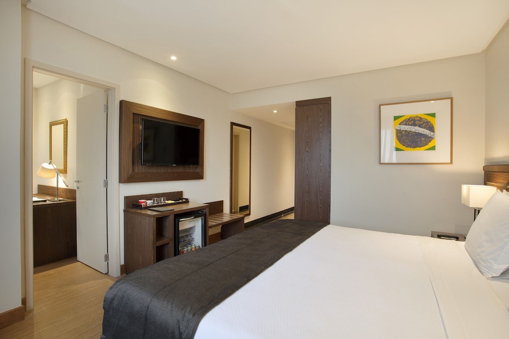 Executive Room, City View