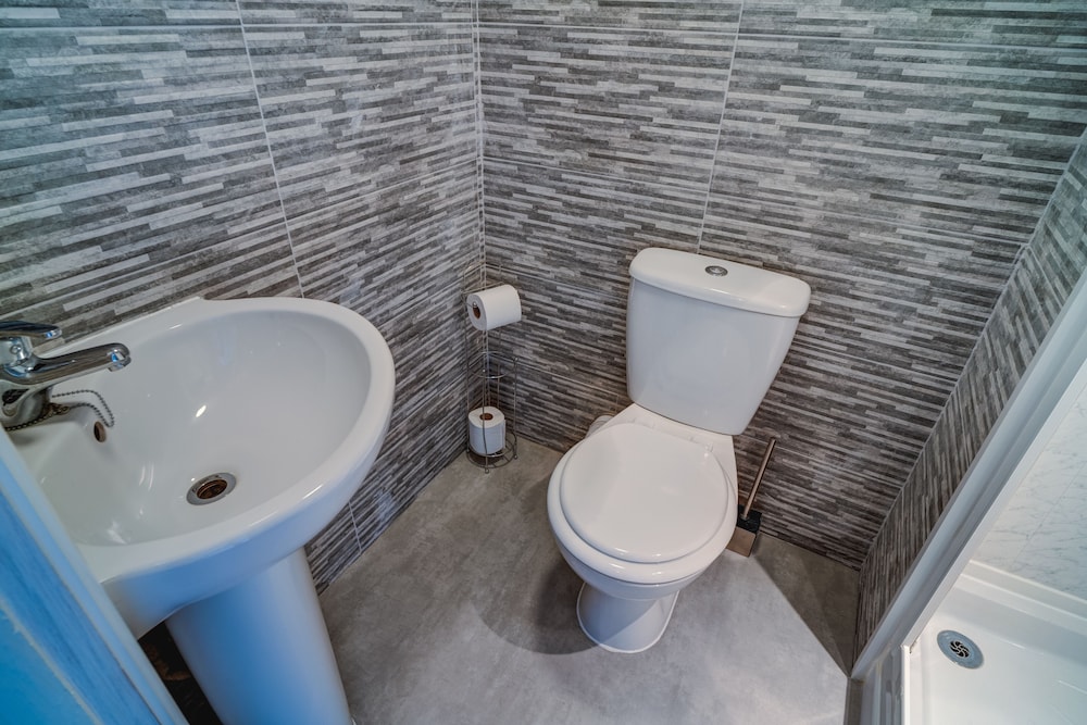 Double Room, Ensuite, Sea View (Top floor double), photo 6