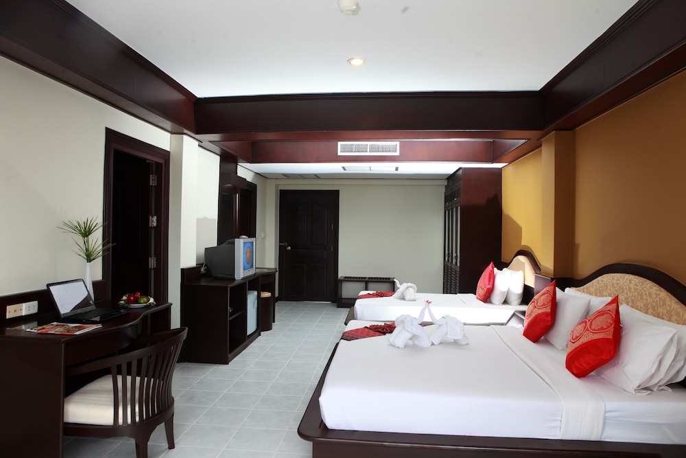 Family Quadruple Room - Photo 14