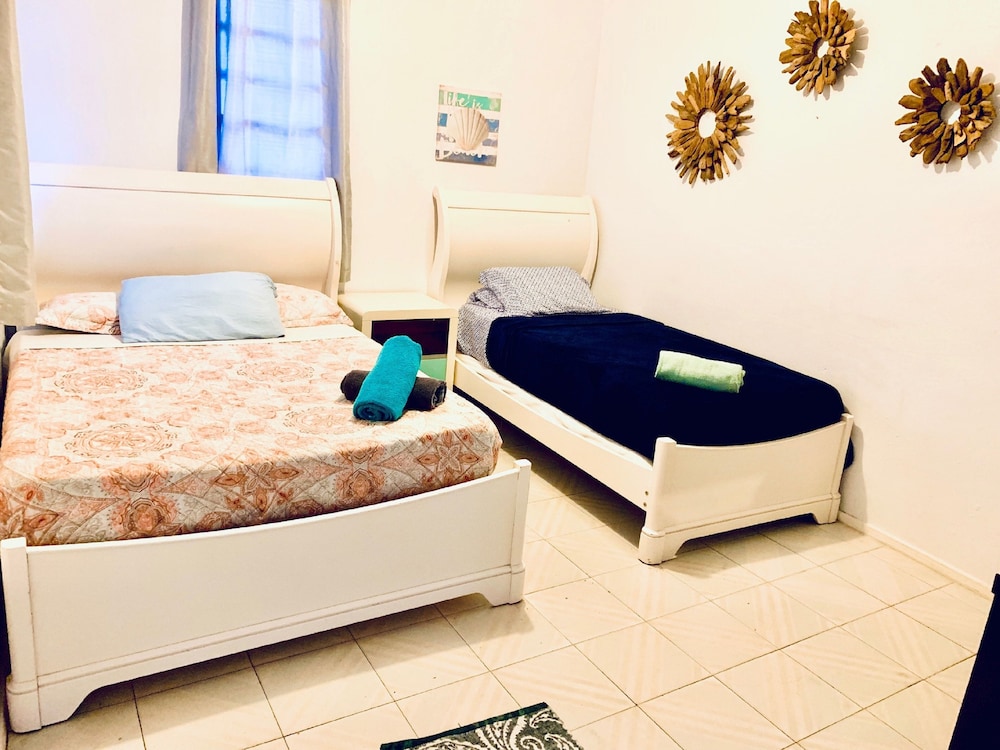 Ss 2a - Family Room, 1 Full Bed & 1 Twin Bed, 2nd Floor photo 1