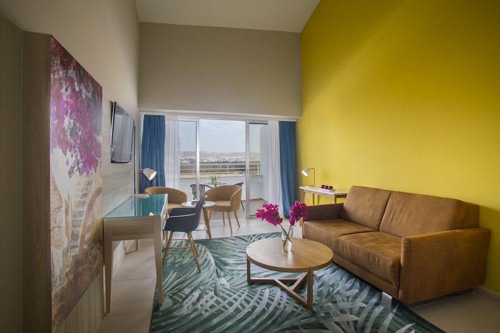 Loft, Mountain View thumbnail 5