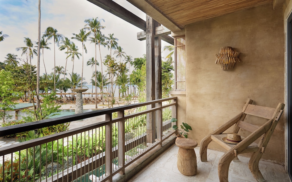 Grand Room, 1 King Bed, Sea View