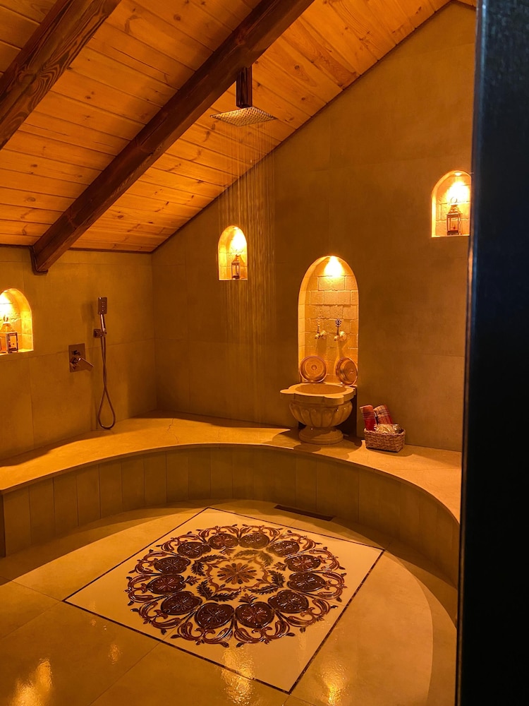 Premium Bungalow, Jetted Tub photo 2