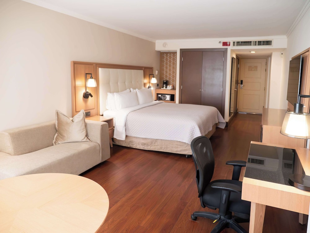 Junior Suite, 1 King Bed