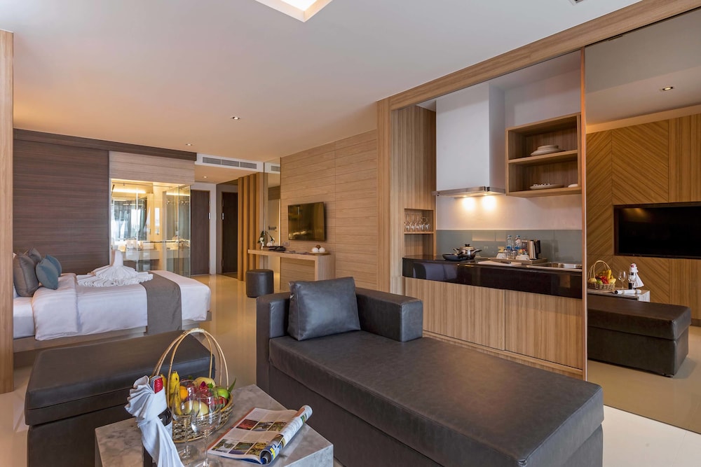 Pool & Beach Suite - Photo 5