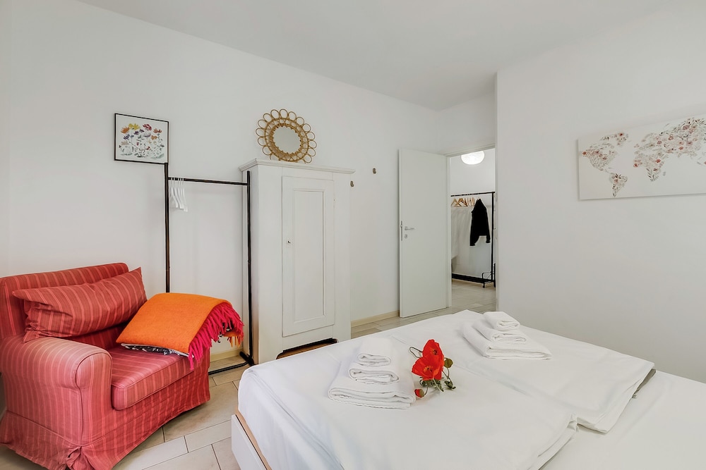 Standard Apartment, Multiple Bedrooms (Flower House)