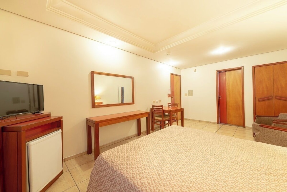 Standard Double Room - Photo 3
