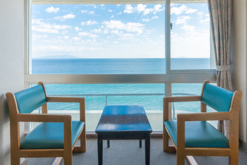 Family Room, Ocean View - Photo 1