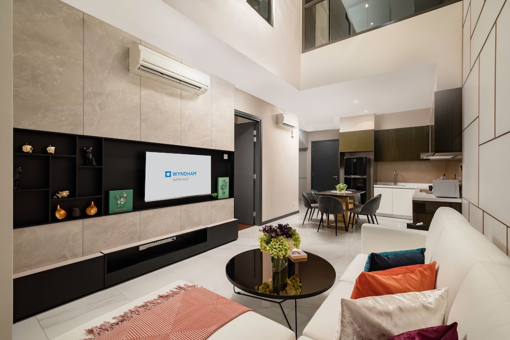 Wyndham Duplex Suite