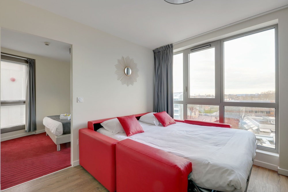 APARTMENT (DOUBLE BED AND SOFA BED) thumbnail 5