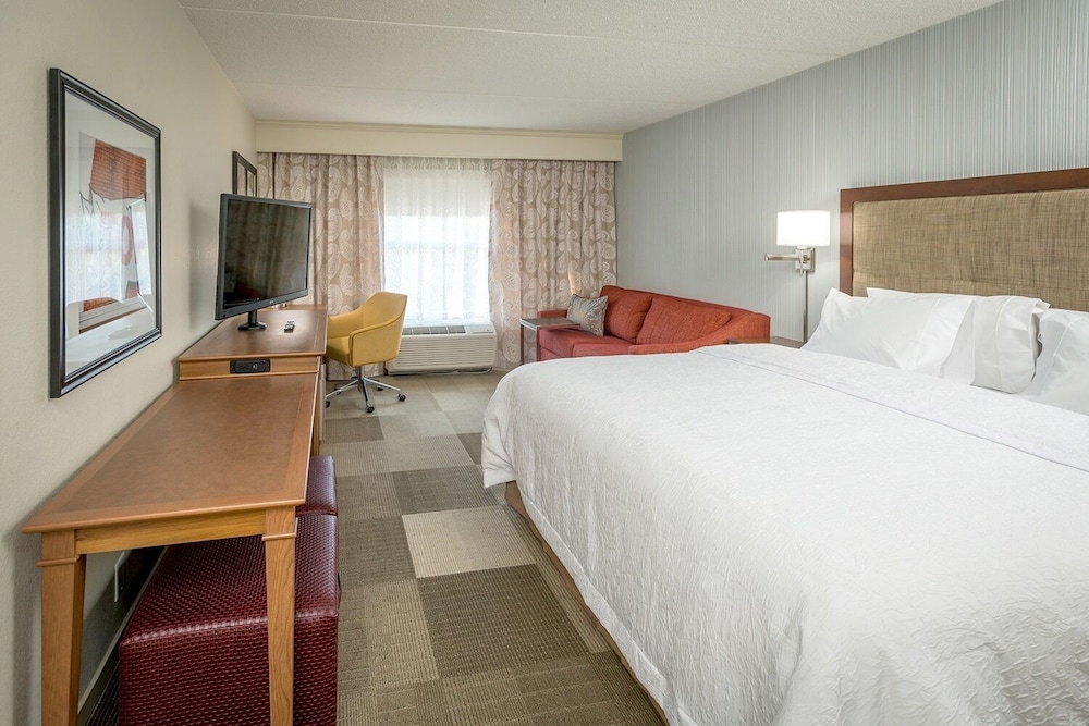 Standard Room, 1 King Bed - Photo 4