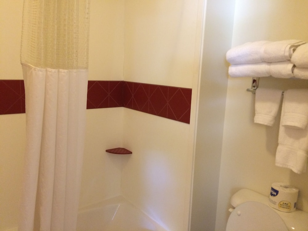 Signature Double Room, 2 Queen Beds, Kitchenette photo 3