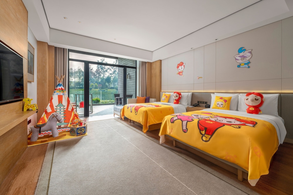 Family Room, 2 Double Beds, Balcony (Discovery Family Room) photo 1