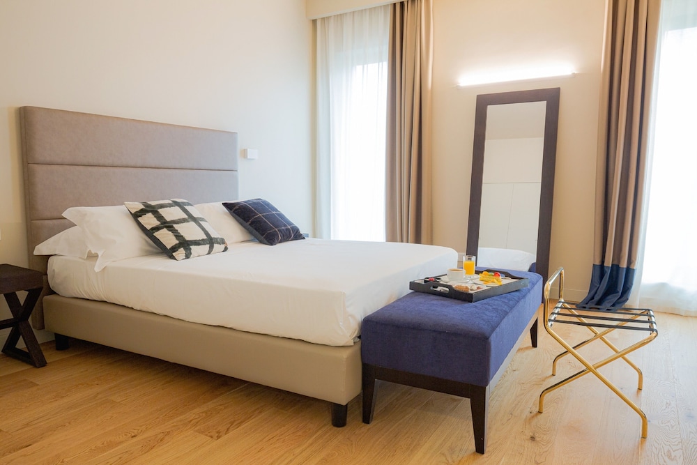 Standard Triple Room - Photo 2
