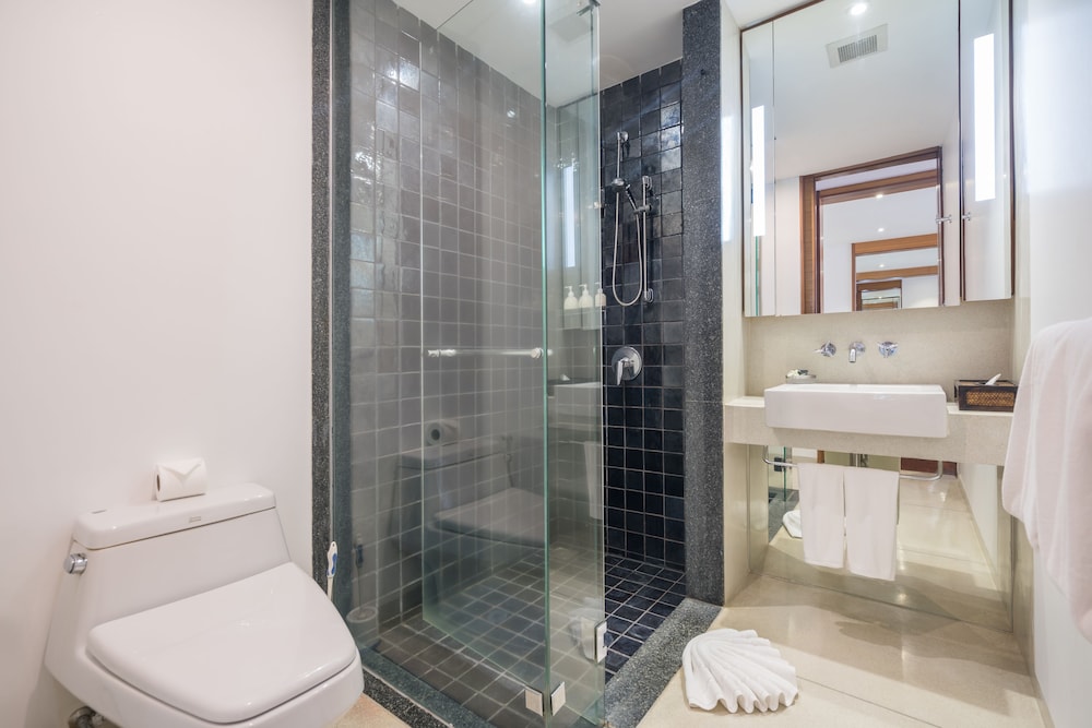 Two Bedroom Pool Residence - Photo 6