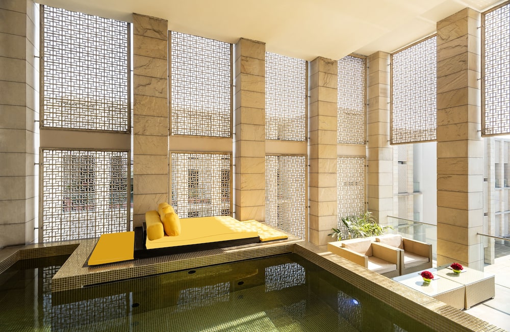 Sultan Suite (2-Bedroom Presidential Suite) with Plunge Pool, Courtyard, Gymnasium, Spa, Sauna