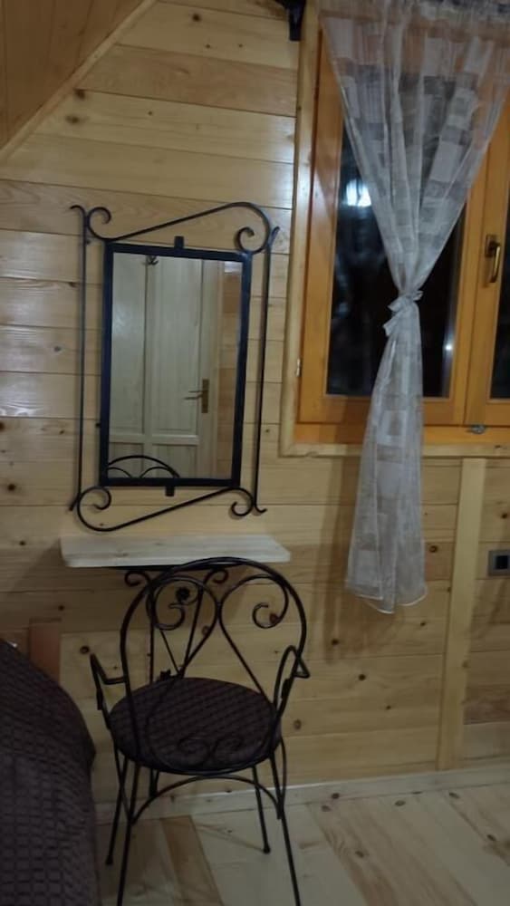 Deluxe Chalet, Mountain View photo 2