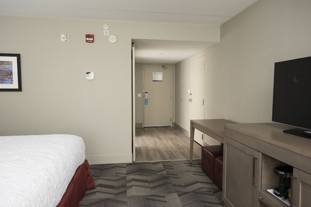 Room, 2 Queen Beds, Accessible, Non Smoking photo 3