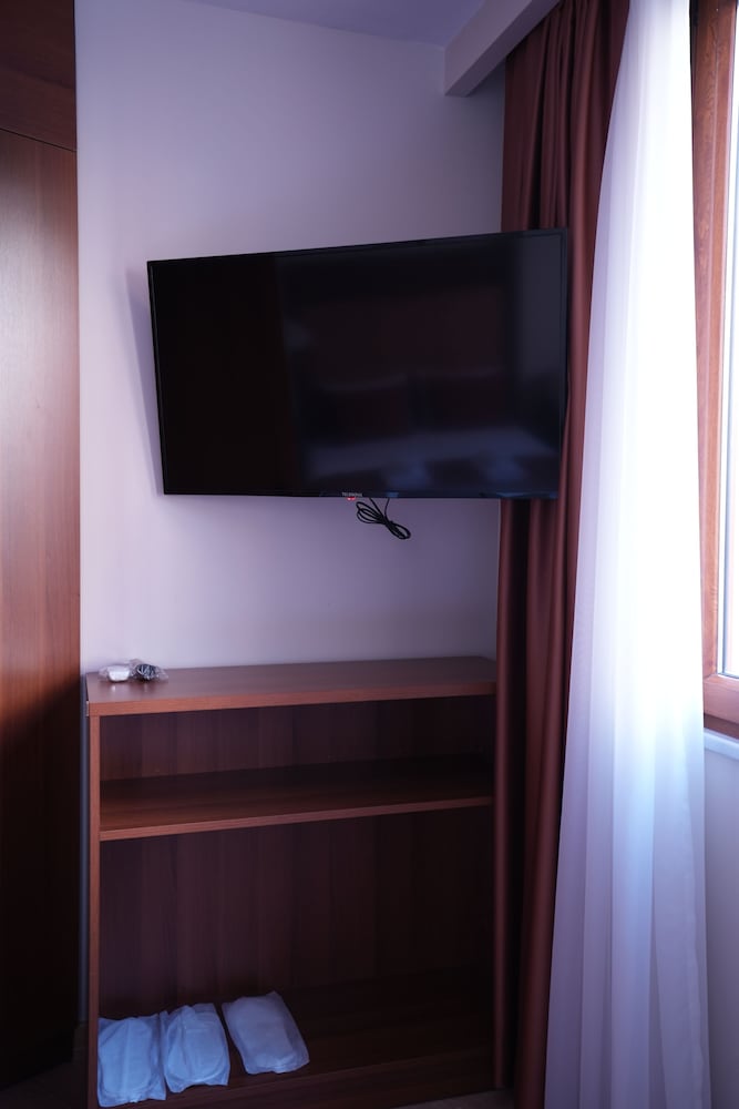 Standard Triple Room photo 2