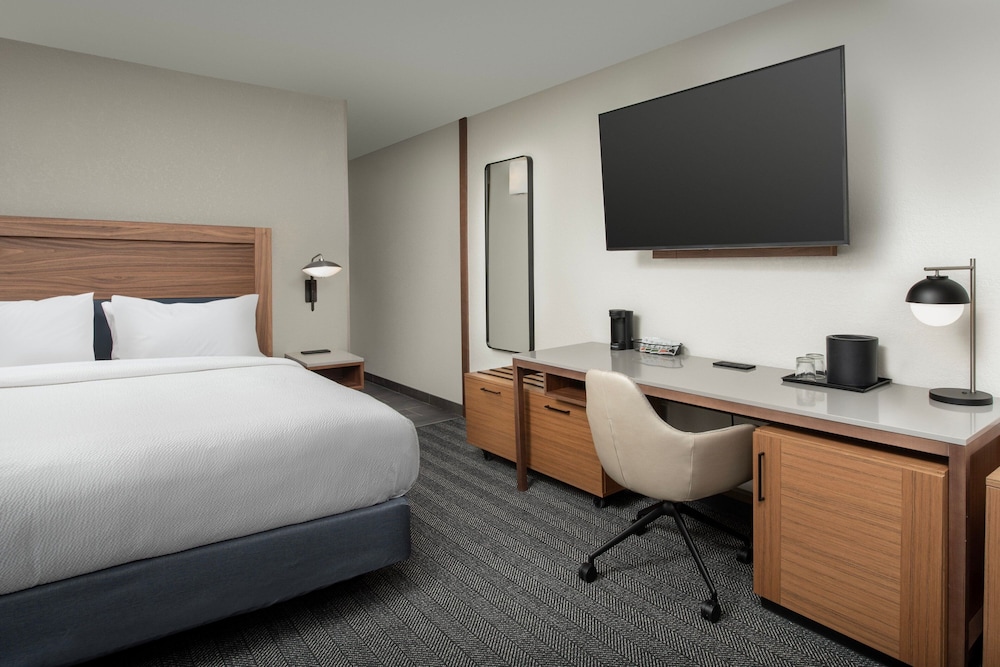 Room, 2 Double Beds - Photo 3