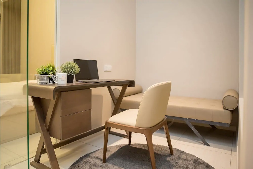 Signature Suite