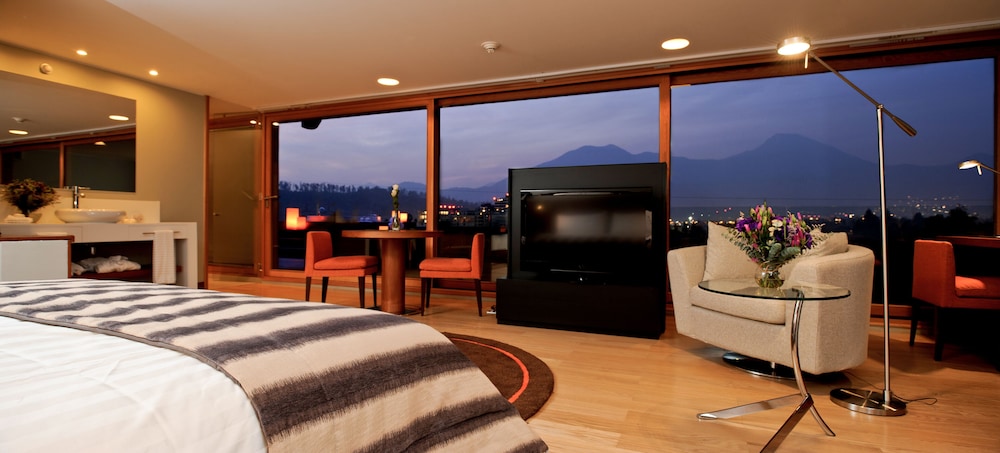 Room - Photo 3