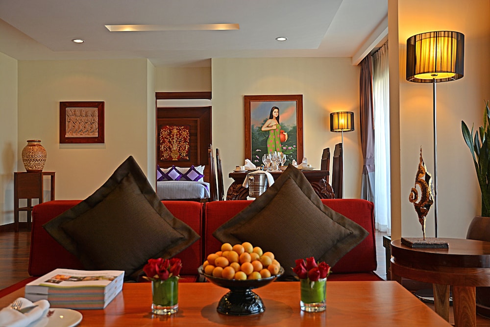 The Miracle Suites - Photo 7