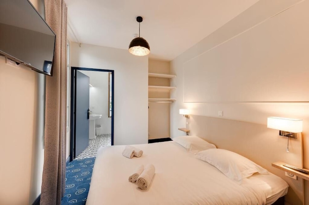 Double Room - Photo 4