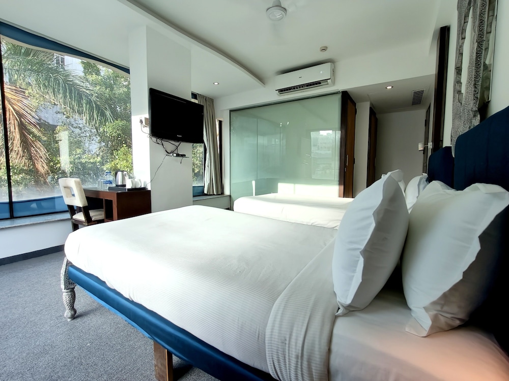 Deluxe Twin Room photo 3