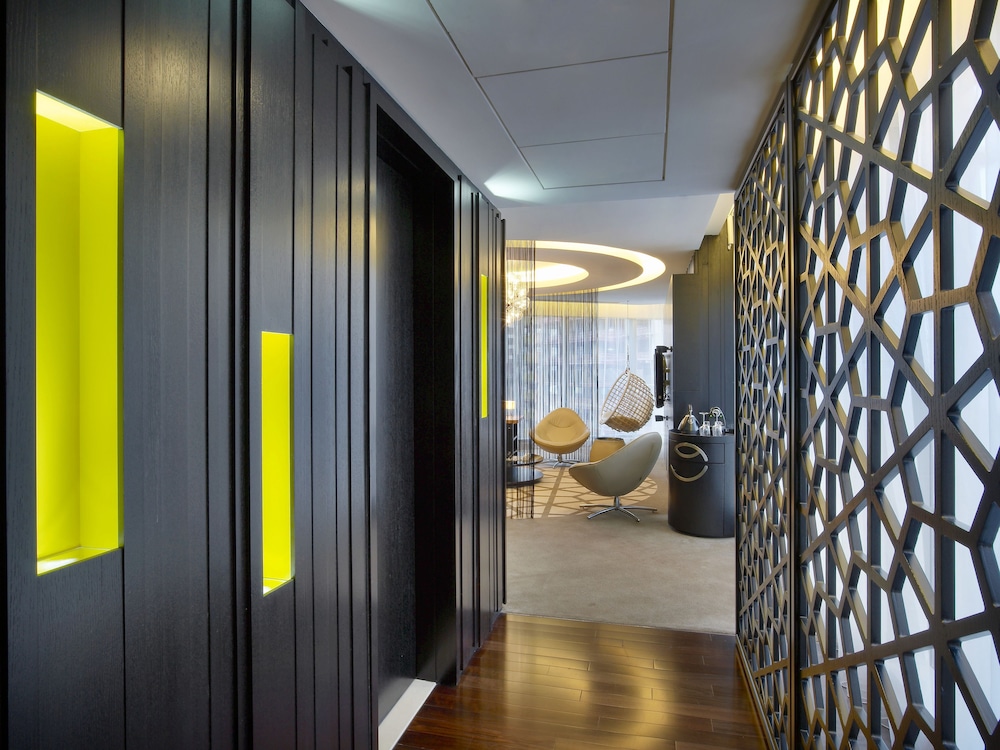 Executive Suite, 1 Bedroom, City View - Photo 9