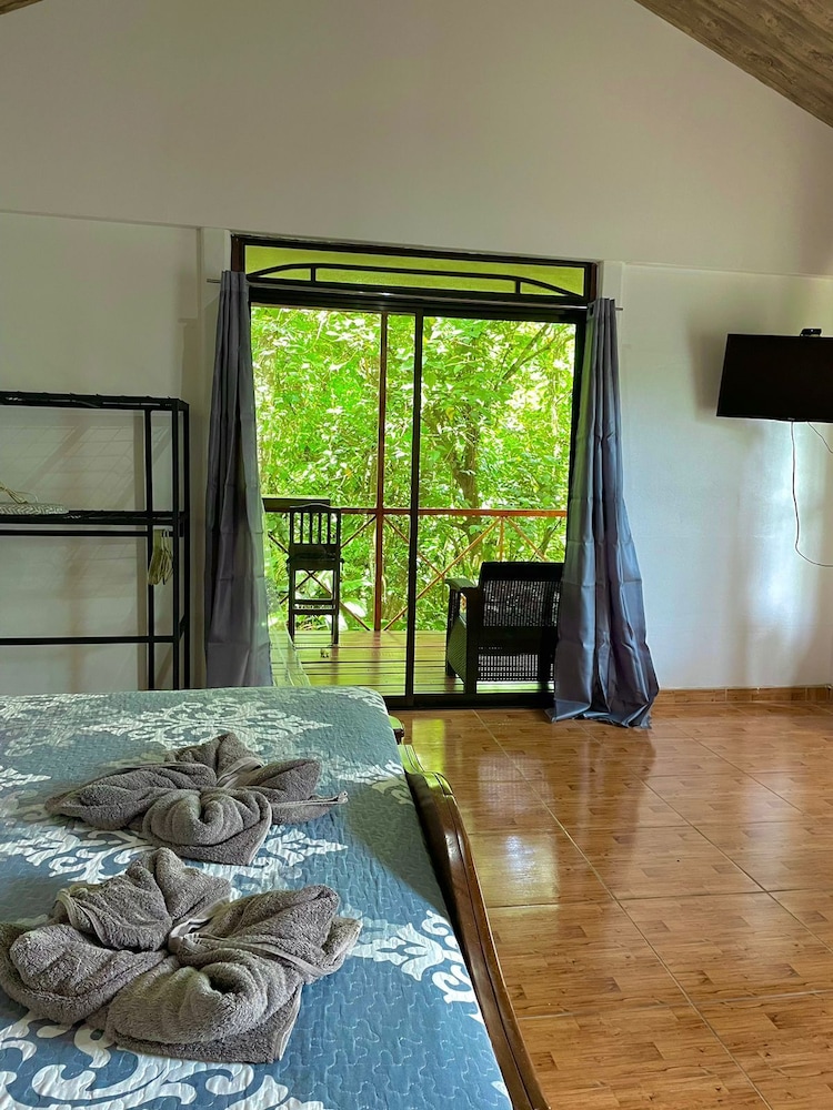Traditional Cabin, 1 King Bed with Sofa bed, Non Smoking, Kitchen photo 1