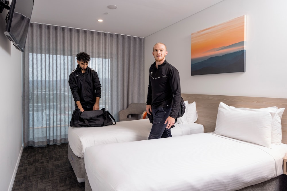 Superior Twin Room, Balcony - Photo 4