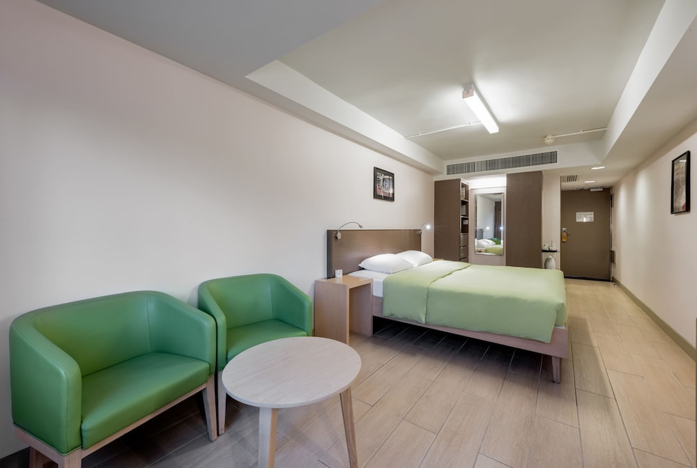 Twin or Double Room-Random Bedding photo 1