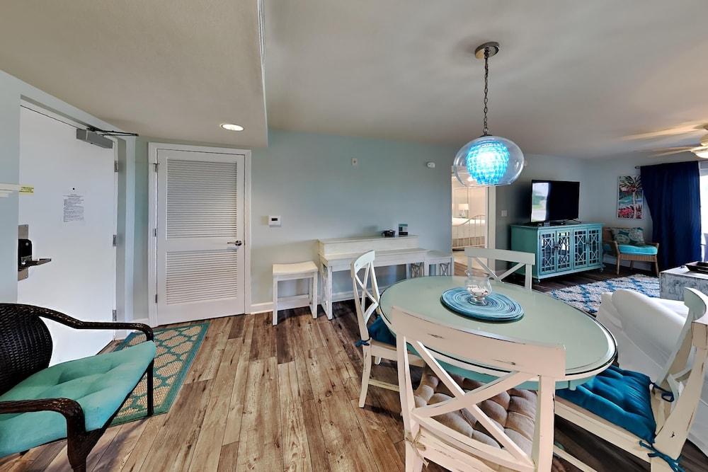 Condo, 1 Queen Bed with Sofa bed, Patio, Ocean View (#107 East - No Pets) photo 2