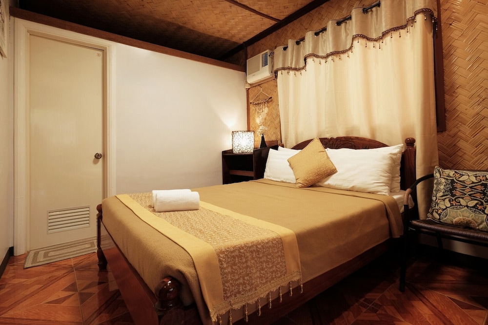 Standard Room, 1 Queen Bed photo 1
