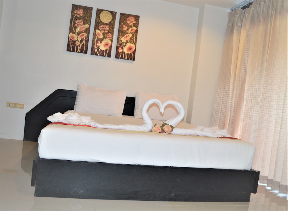 VIP Room - Photo 8