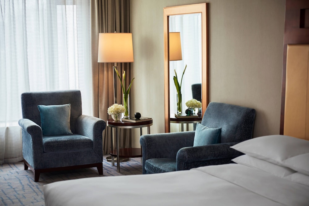 Club Room, 2 Double Beds - Photo 5